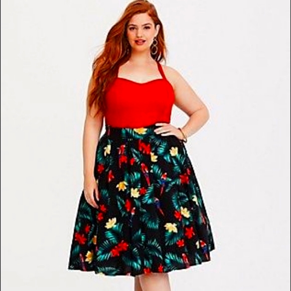 Torrid Red and Black Floral Skater Skirt - Picture 2 of 6